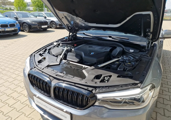 BMW Seria 5 cena 149900 przebieg: 99000, rok produkcji 2019 z Lublin małe 781